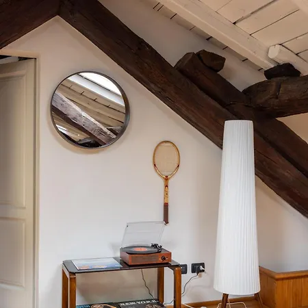 Dimora De' Poeti - 250 Square Meters Attic With Jacuzzi Appartement