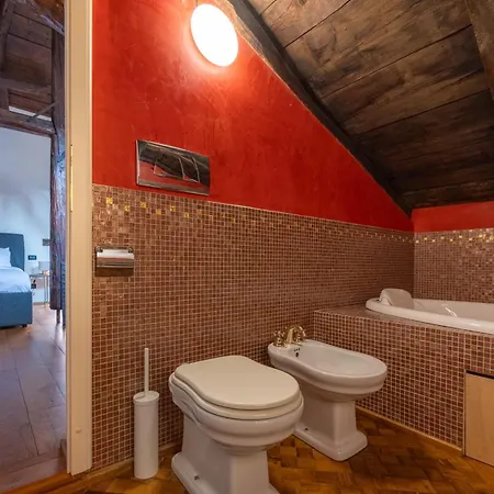 Appartement Dimora De' Poeti - 250 Square Meters Attic With Jacuzzi