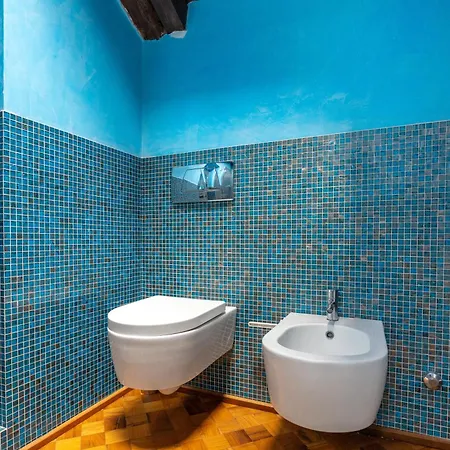 Dimora De' Poeti - 250 Square Meters Attic With Jacuzzi Bologna