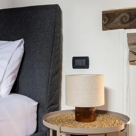 Dimora De' Poeti - 250 Square Meters Attic With Jacuzzi Bologna