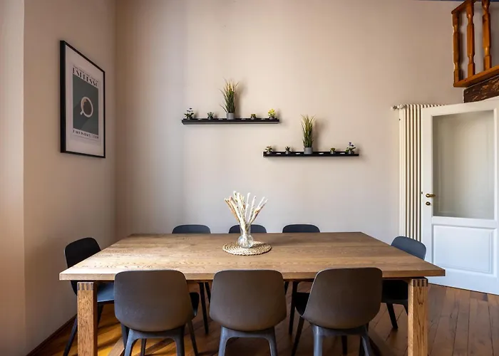 Dimora De' Poeti - 250 Square Meters Attic With Jacuzzi * بولونيا