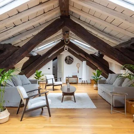 Dimora De' Poeti - 250 Square Meters Attic With Jacuzzi * Bologna