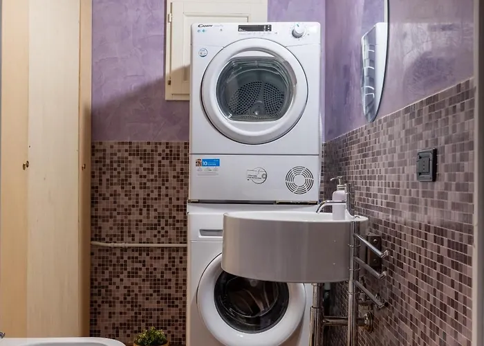 Dimora De' Poeti - 250 Square Meters Attic With Jacuzzi Bologna