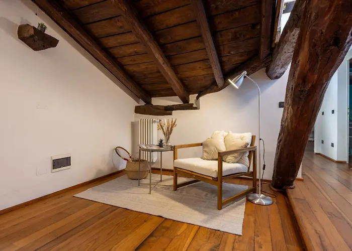 Dimora De' Poeti - 250 Square Meters Attic With Jacuzzi Apartment Bologna
